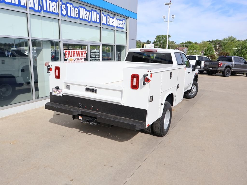 2026 GMC Sierra 3500 HD Chassis Cab Pro