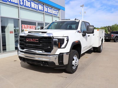 2026 GMC Sierra 3500 HD Chassis Cab Pro