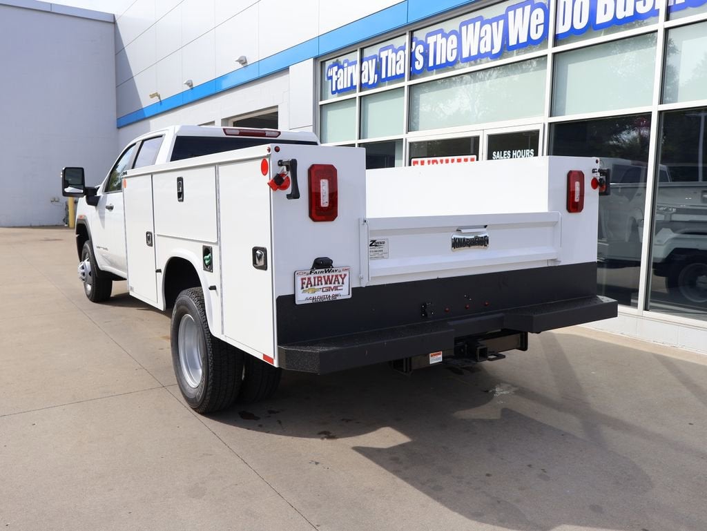 2026 GMC Sierra 3500 HD Chassis Cab Pro