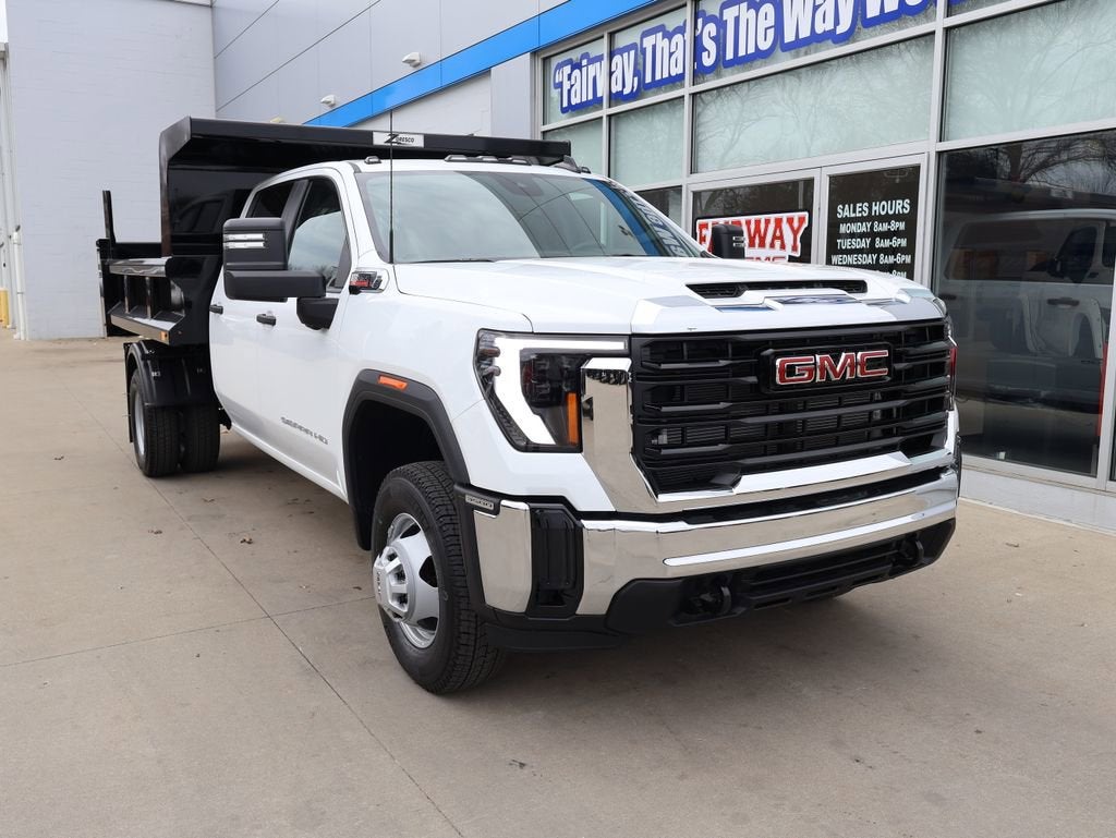 2026 GMC Sierra 3500 HD Chassis Cab Pro