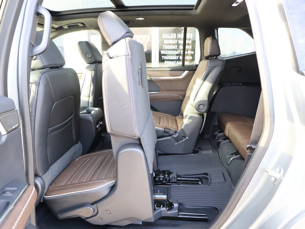 2027 GMC Acadia Denali Ultimate