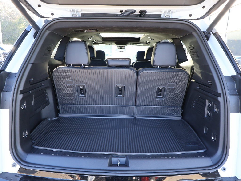 2027 GMC Acadia Denali Ultimate