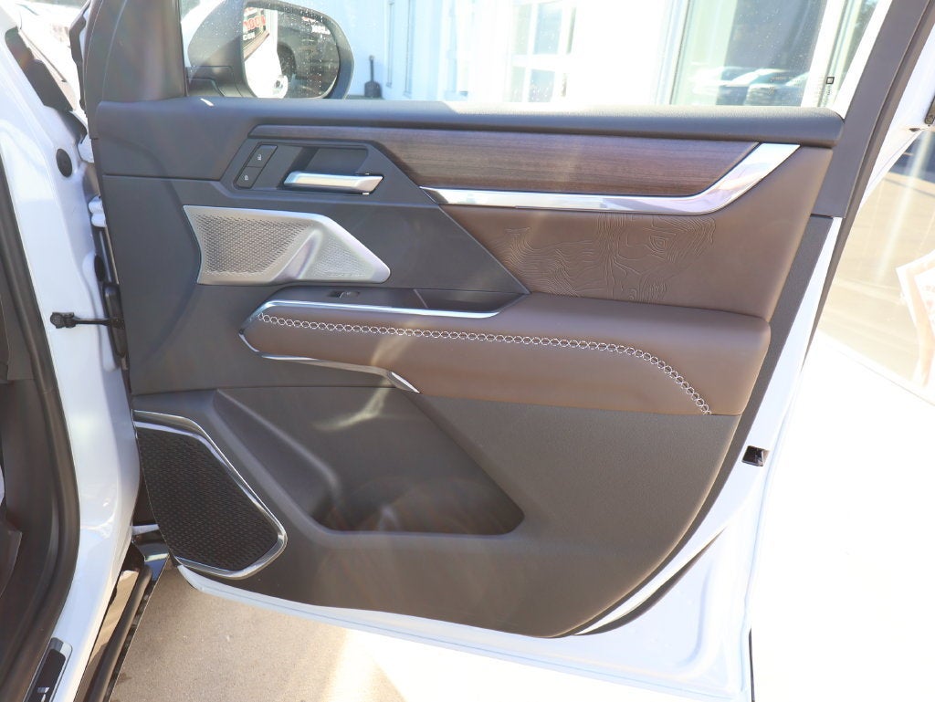 2027 GMC Acadia Denali Ultimate