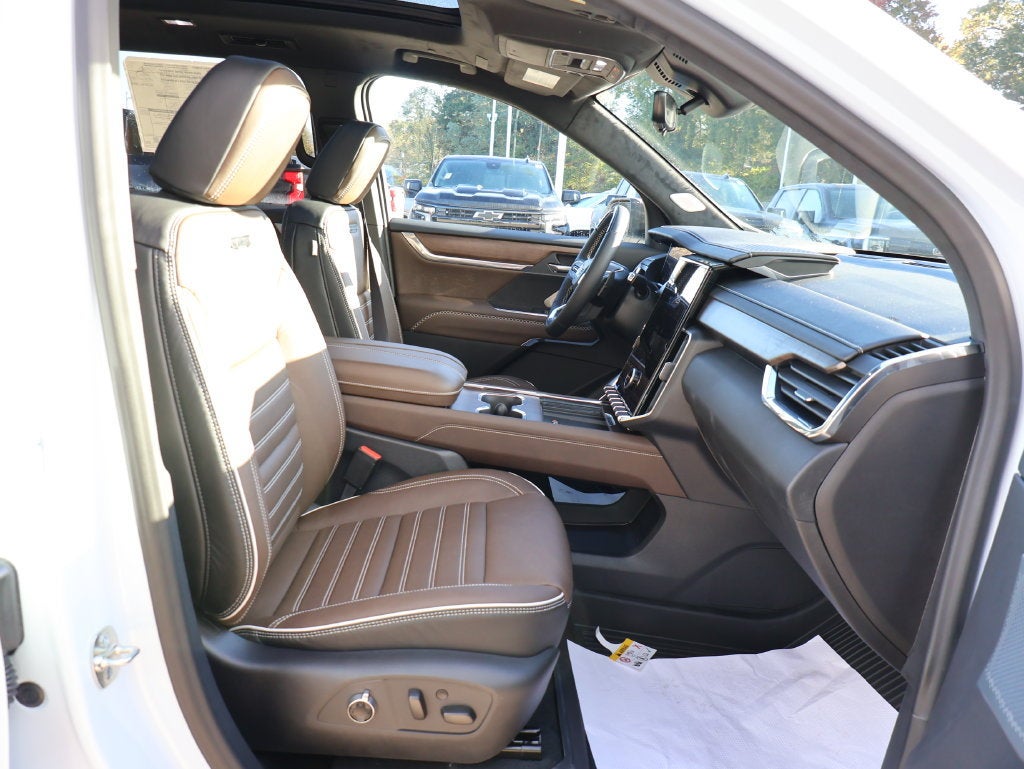 2027 GMC Acadia Denali Ultimate