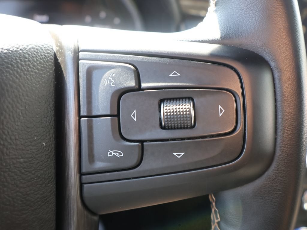 2023 GMC Yukon XL AT4