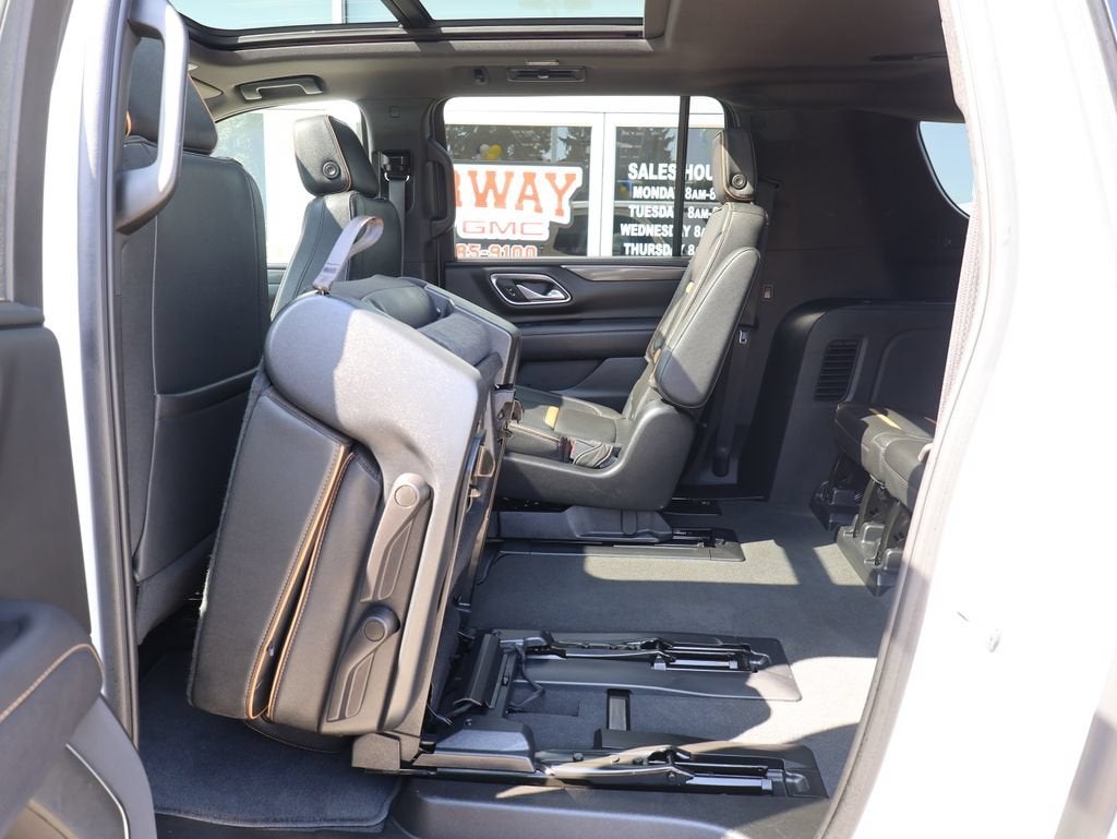 2023 GMC Yukon XL AT4