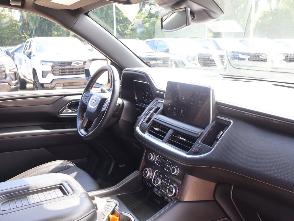 2023 GMC Yukon XL AT4