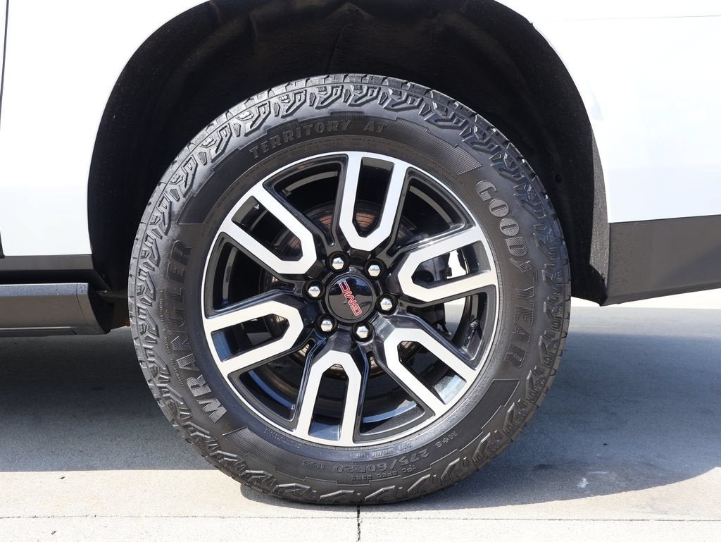2023 GMC Yukon XL AT4