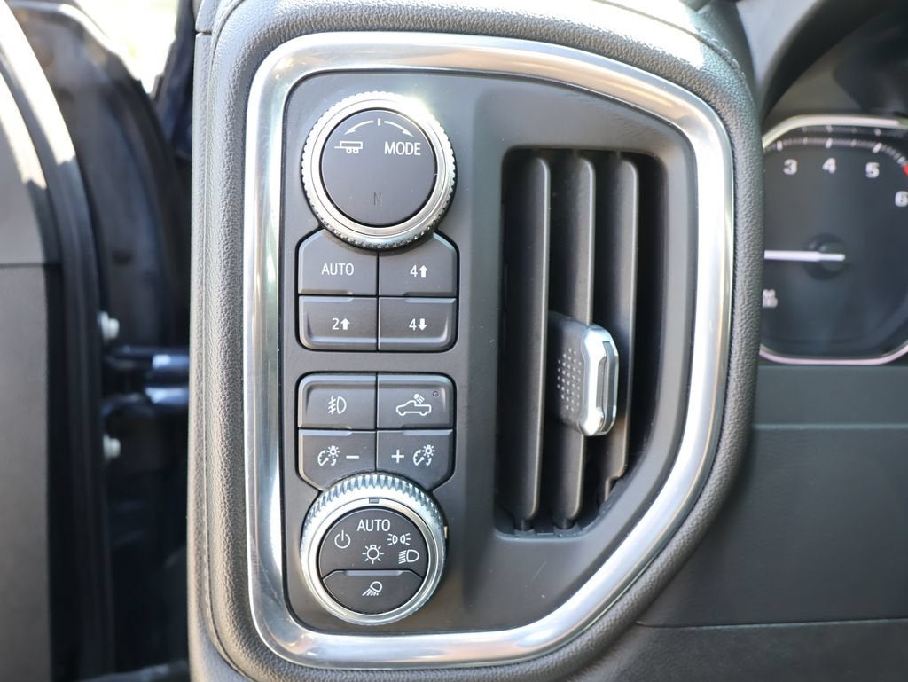 2022 GMC Sierra 2500HD SLT - Photo 13