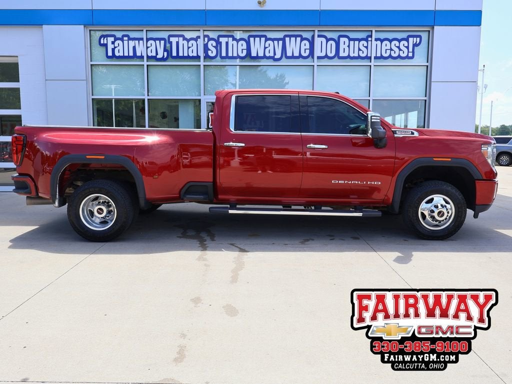 2020 GMC Sierra 4WD Crew Cab Long Box DRW Denali's photo