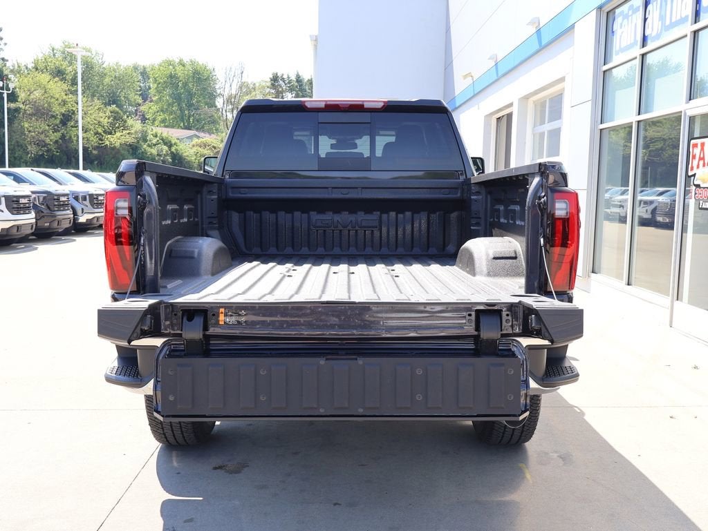 2026 GMC Sierra 3500 HD SLT