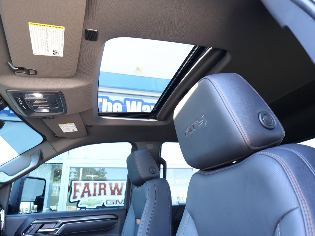 2025 GMC Sierra 3500HD AT4 - Photo 26