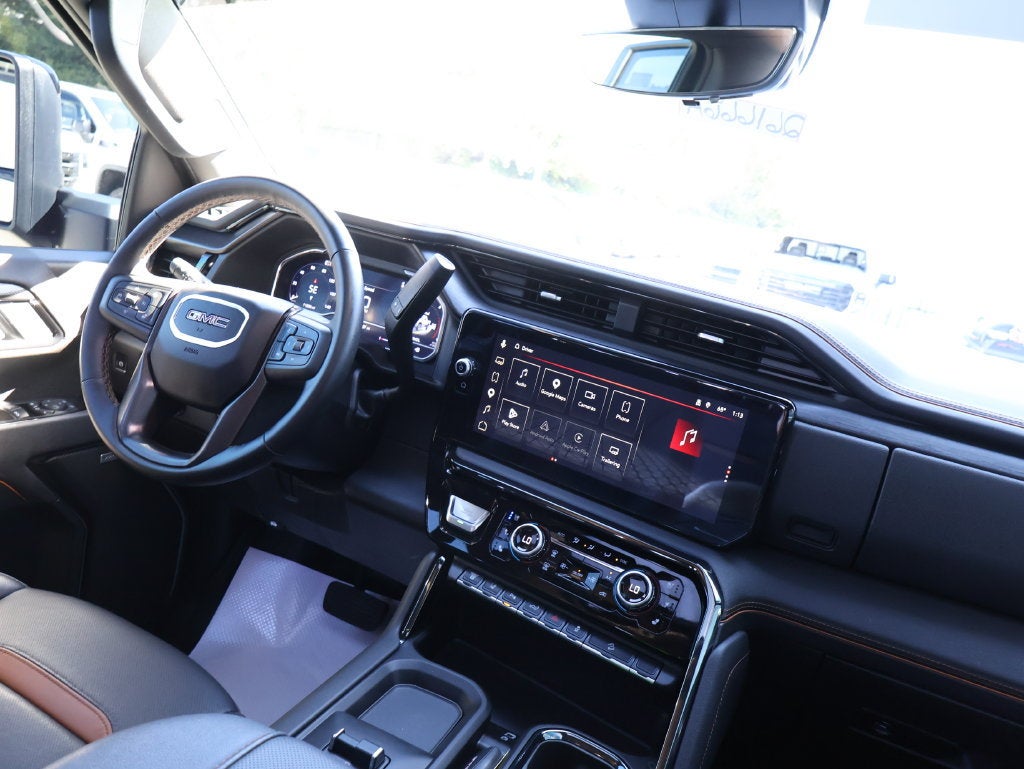 2025 GMC Sierra 3500HD AT4 - Photo 33