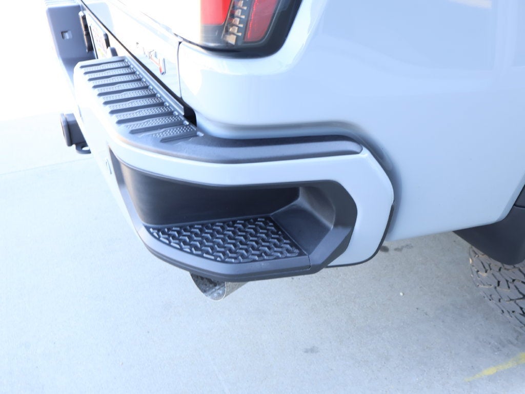 2025 GMC Sierra 3500HD AT4 - Photo 41