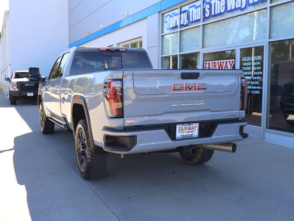 2025 GMC Sierra 3500HD AT4 - Photo 8