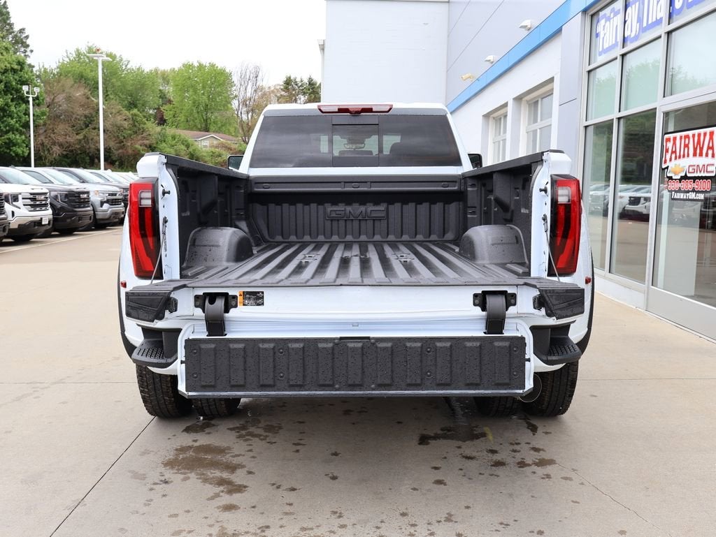 2026 GMC Sierra 3500 HD Denali DRW