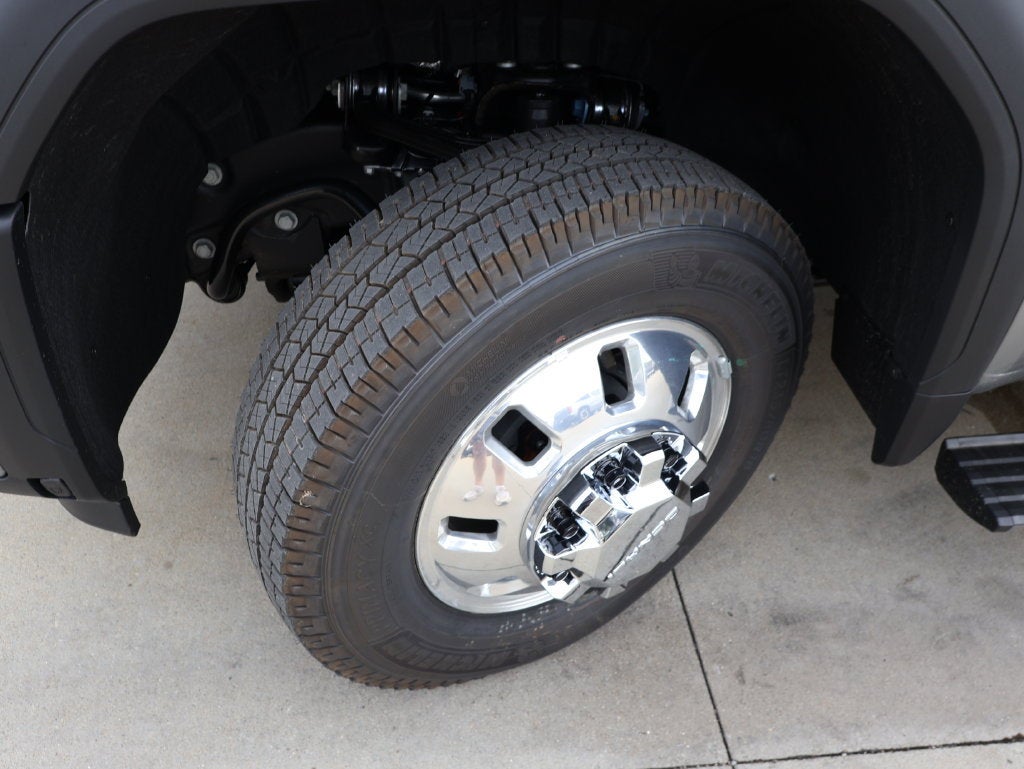 2026 GMC Sierra 3500HD Denali Ultimate - Photo 51