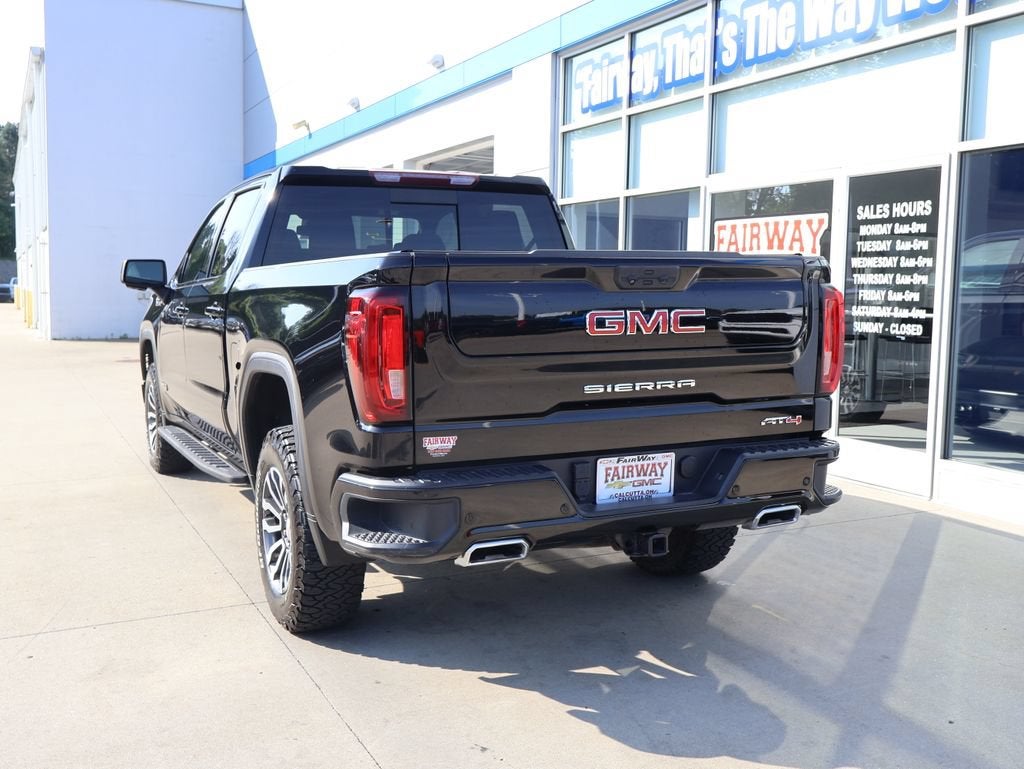 2023 GMC Sierra 1500 AT4