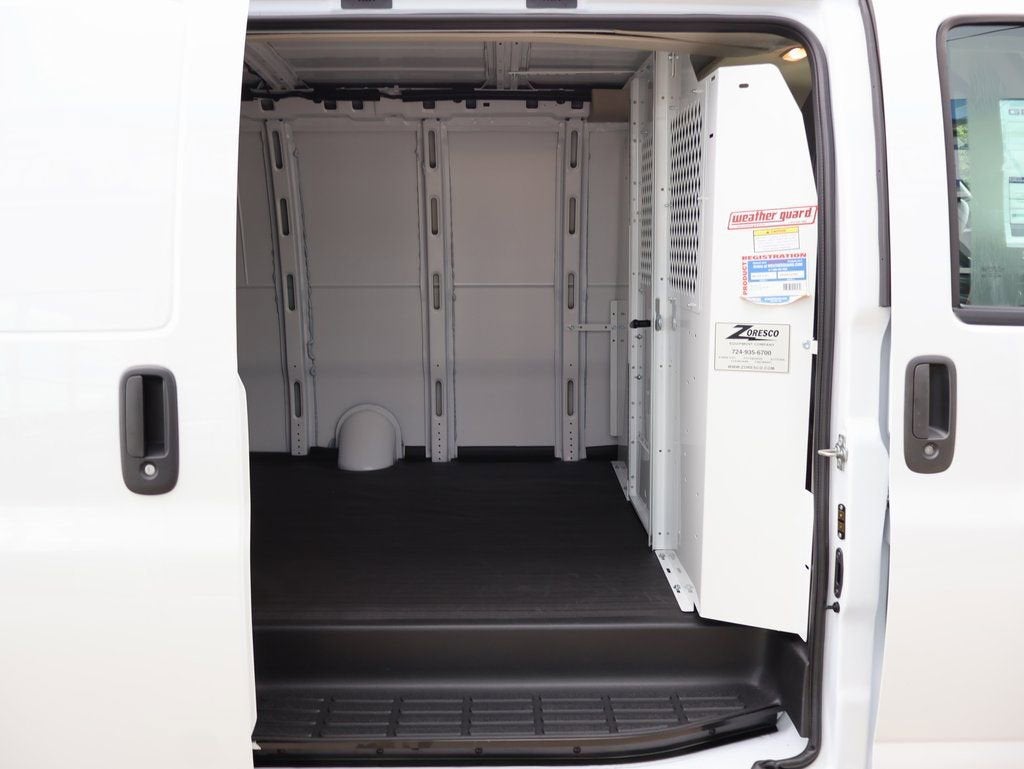 2025 GMC Savana Cargo Work Van