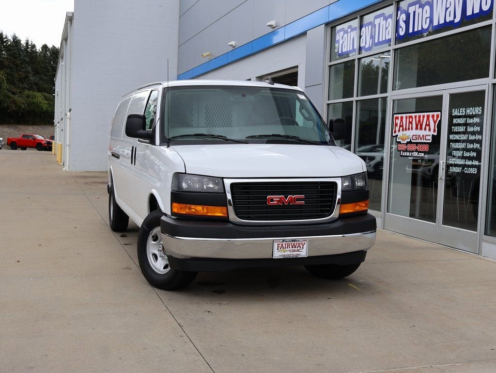 2025 GMC Savana Cargo Work Van