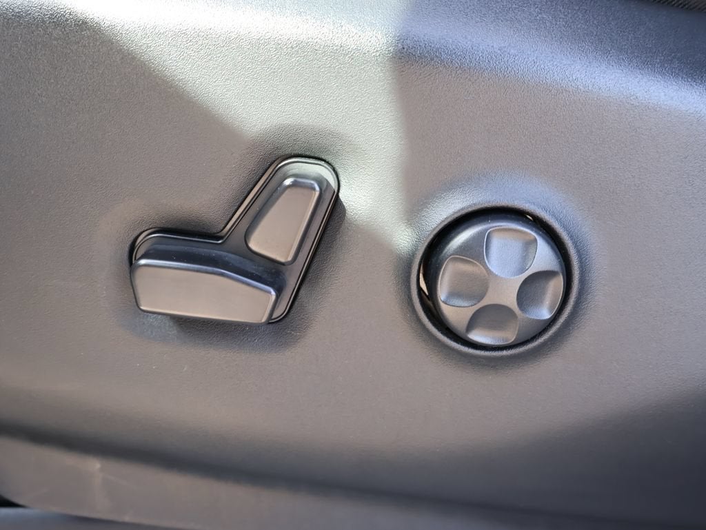 2024 Chrysler Pacifica Touring L - Photo 13