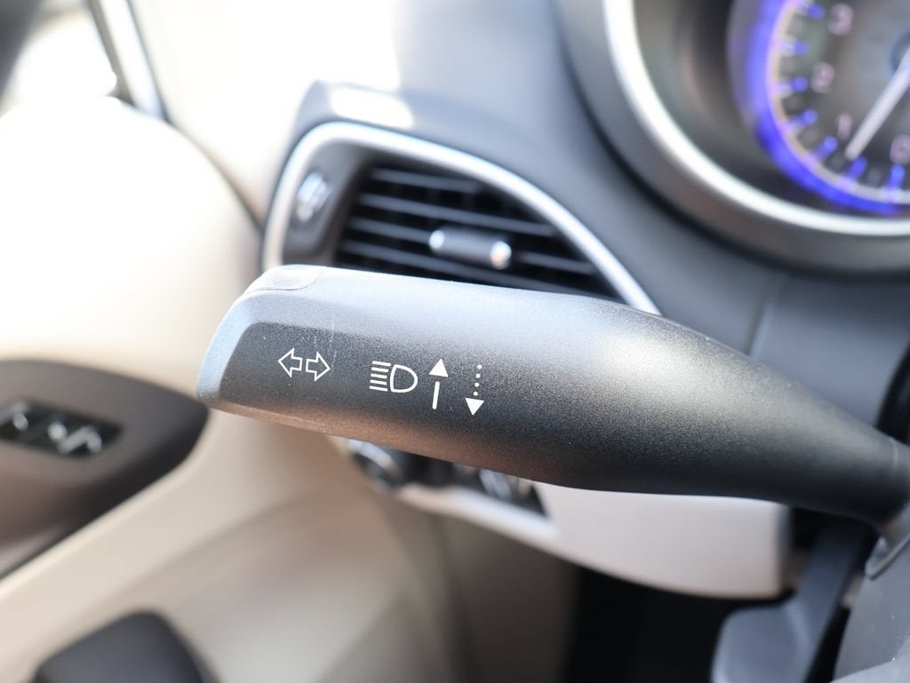 2024 Chrysler Pacifica Touring L - Photo 15