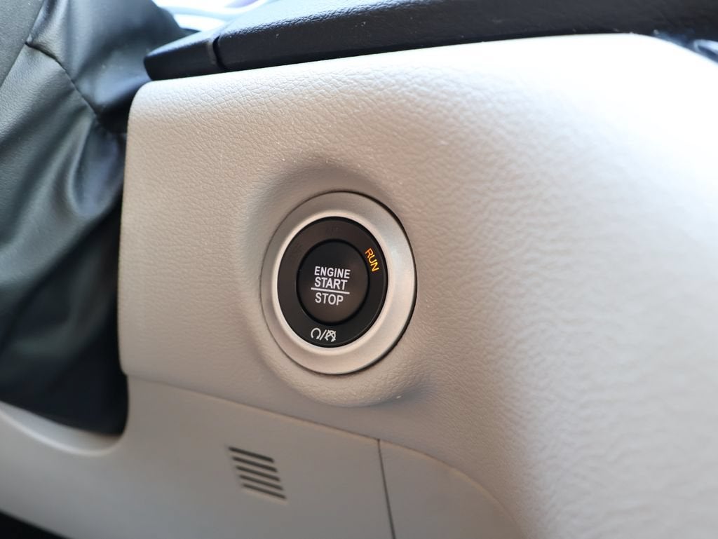 2024 Chrysler Pacifica Touring L - Photo 20
