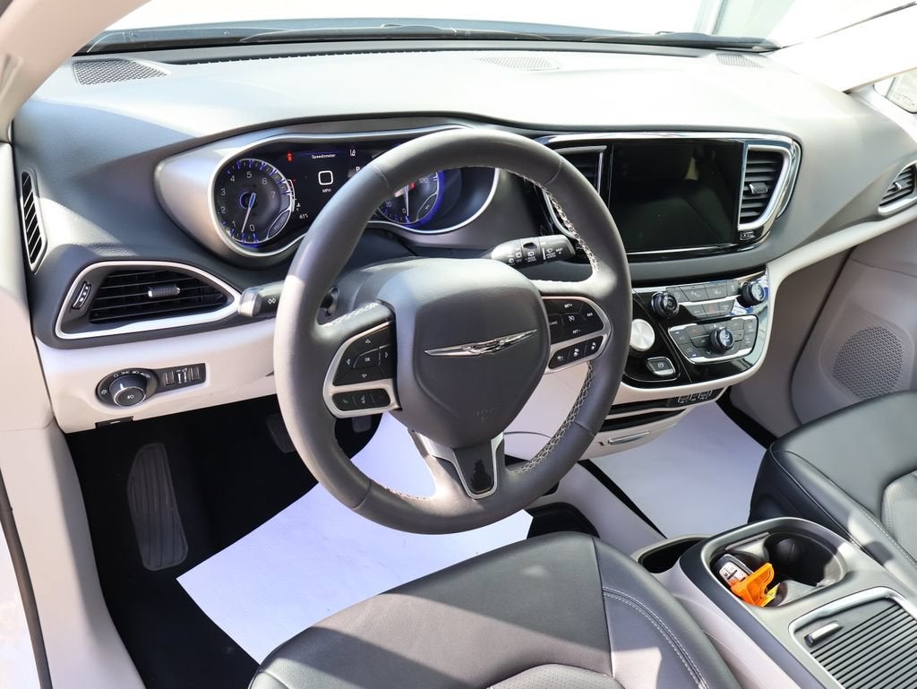 2024 Chrysler Pacifica Touring L - Photo 23