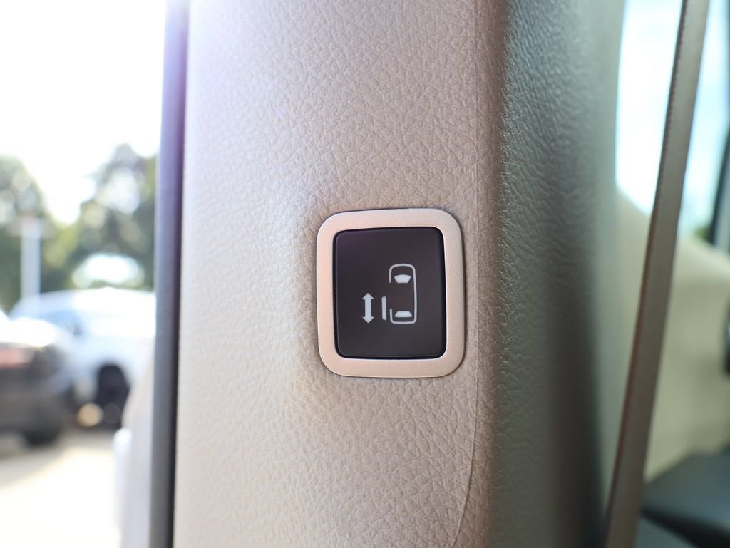 2024 Chrysler Pacifica Touring L - Photo 27