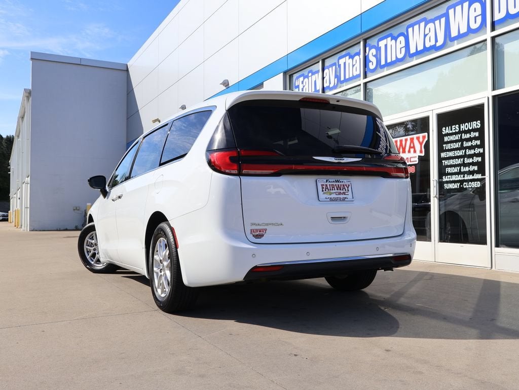 2024 Chrysler Pacifica Touring L - Photo 36