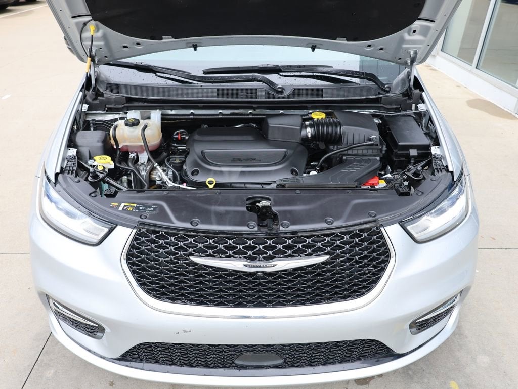 2024 Chrysler Pacifica Touring L - Photo 45