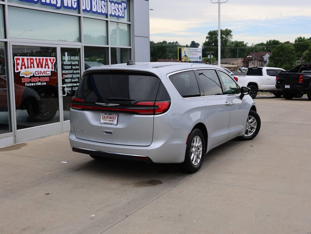 2024 Chrysler Pacifica Touring L - Photo 46
