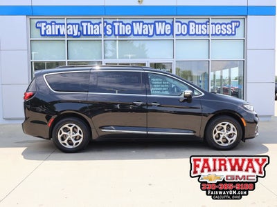 2023 Chrysler Pacifica Limited AWD