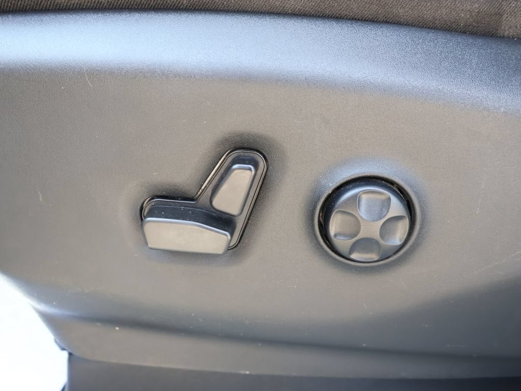 2023 Chrysler Pacifica Limited AWD