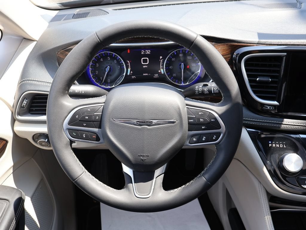 2023 Chrysler Pacifica Limited AWD