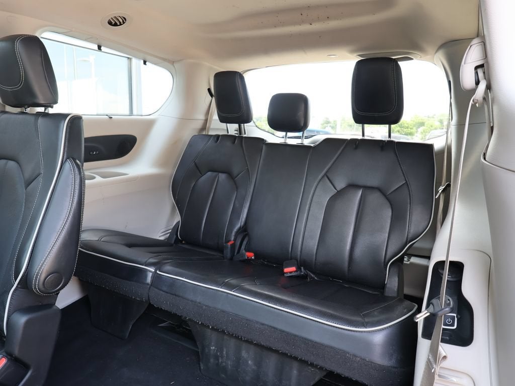 2023 Chrysler Pacifica Limited AWD