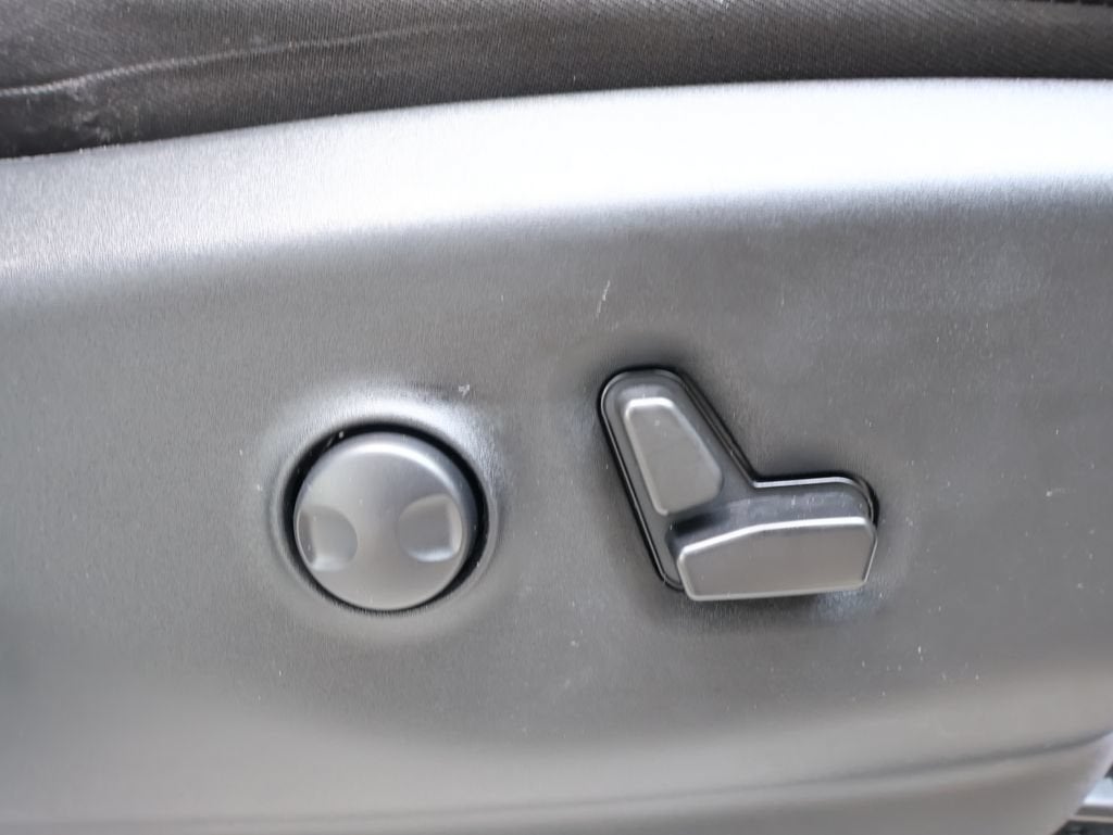 2023 Chrysler Pacifica Limited AWD