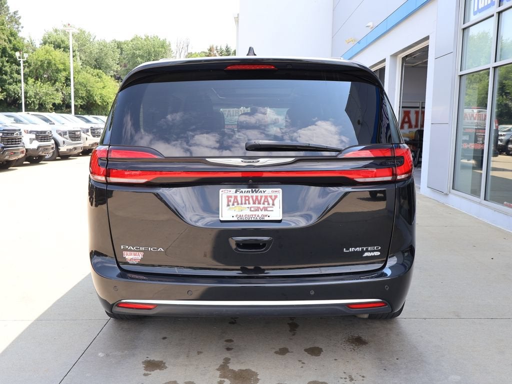 2023 Chrysler Pacifica Limited AWD