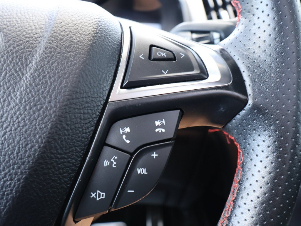 2024 Ford Edge ST-Line - Photo 17