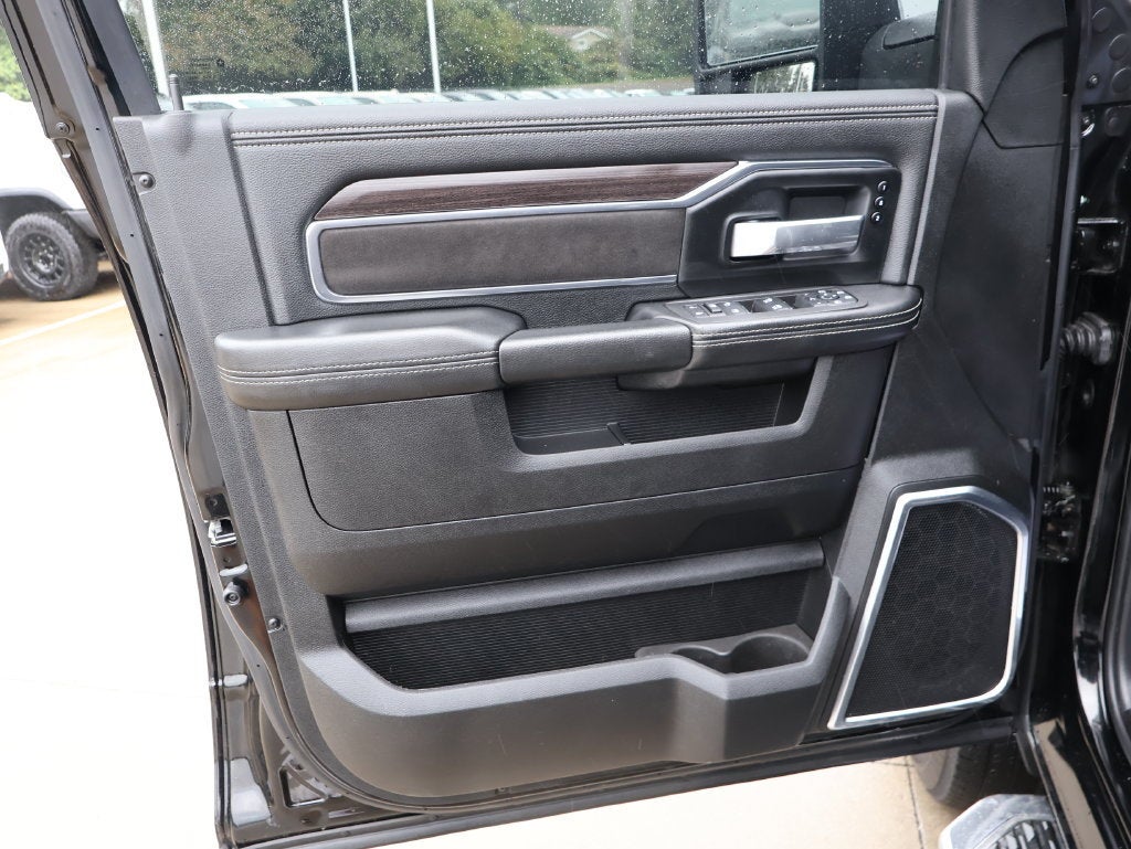 2025 RAM 2500 Laramie Mega Cab 4x4 6'4" Box