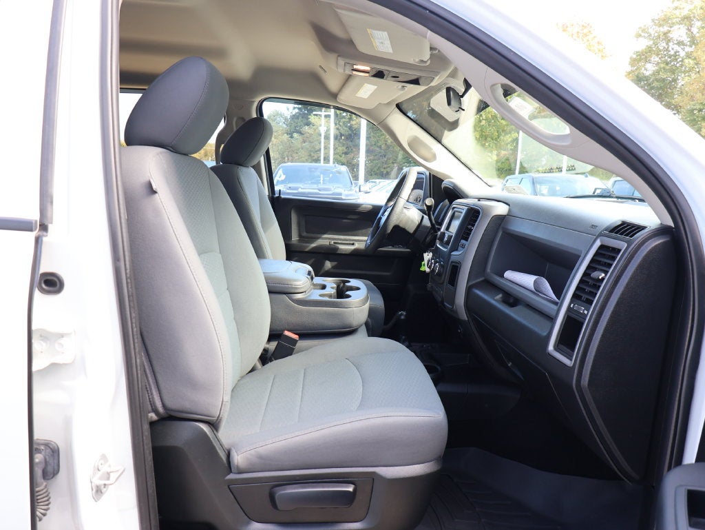 2018 RAM 2500 Tradesman Crew Cab 4x4 6'4" Box