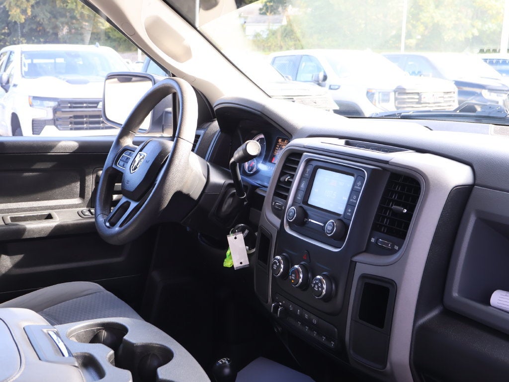 2018 RAM 2500 Tradesman Crew Cab 4x4 6'4" Box