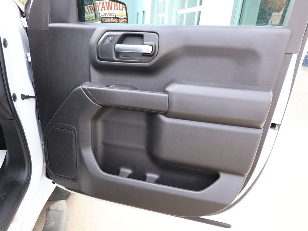 2022 Chevrolet Silverado 1500 Limited Custom - Photo 32