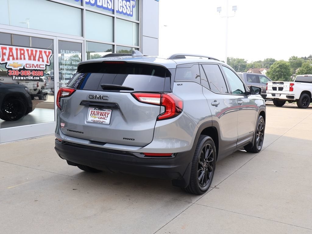 2023 GMC Terrain SLT