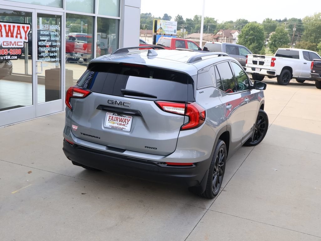 2023 GMC Terrain SLT