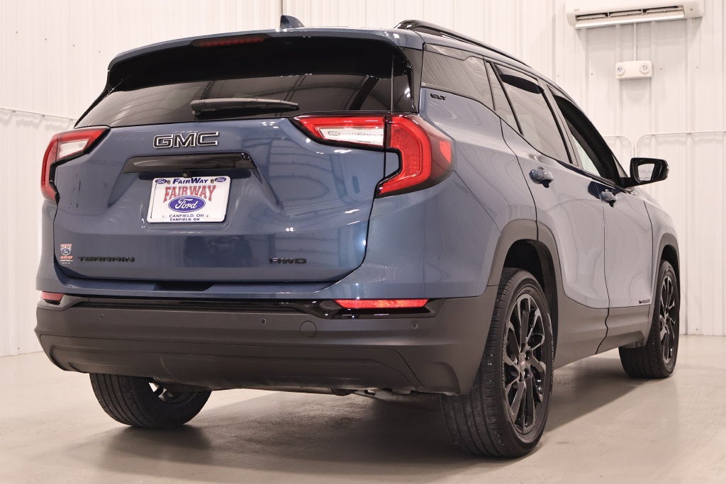 2024 GMC Terrain SLT
