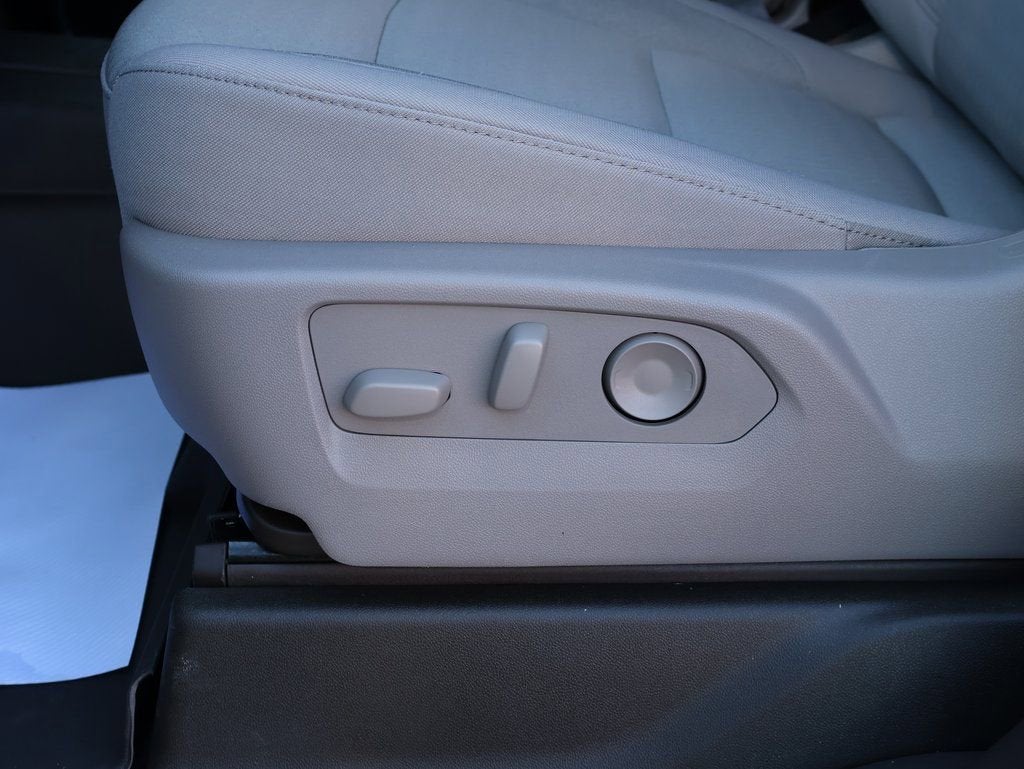 2025 GMC Sierra 1500 SLE