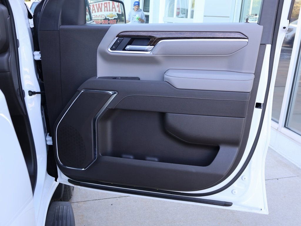 2025 GMC Sierra 1500 SLE