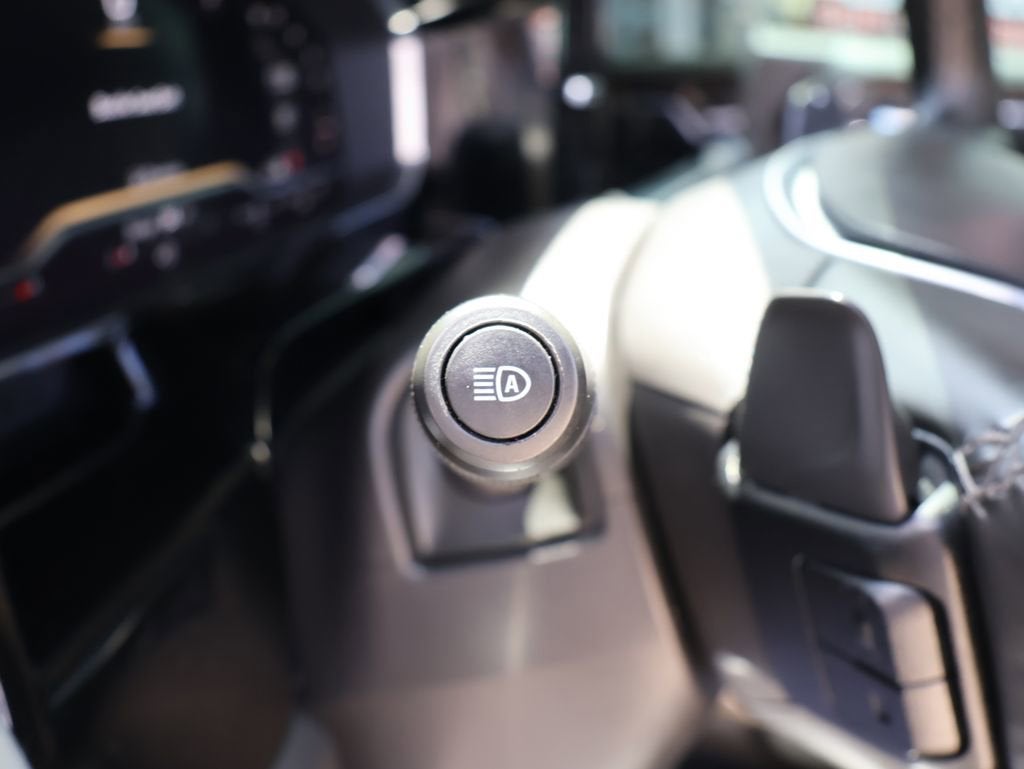 2025 GMC Sierra 1500 Elevation - Photo 14