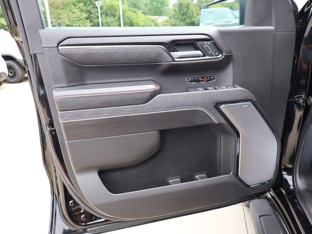 2024 GMC Sierra 1500 AT4X - Photo 12